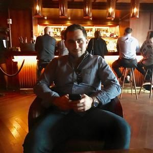 Meet your Posher, Ben